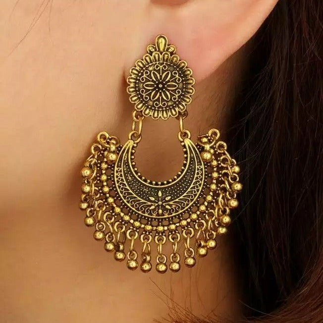 Round Polished Hand Made Metal Earring, Style : Antique, Occasion : Party  Wear at Rs 70 / Pair in Faridabad